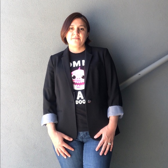 Meet your Posher, Melissa - Picture 1 of 1